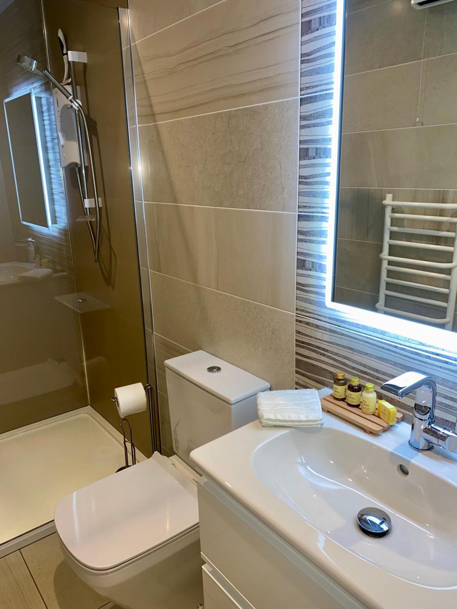 The North Cove, 20M To The Sea, Modern Studio Apartment Portrush Exterior photo